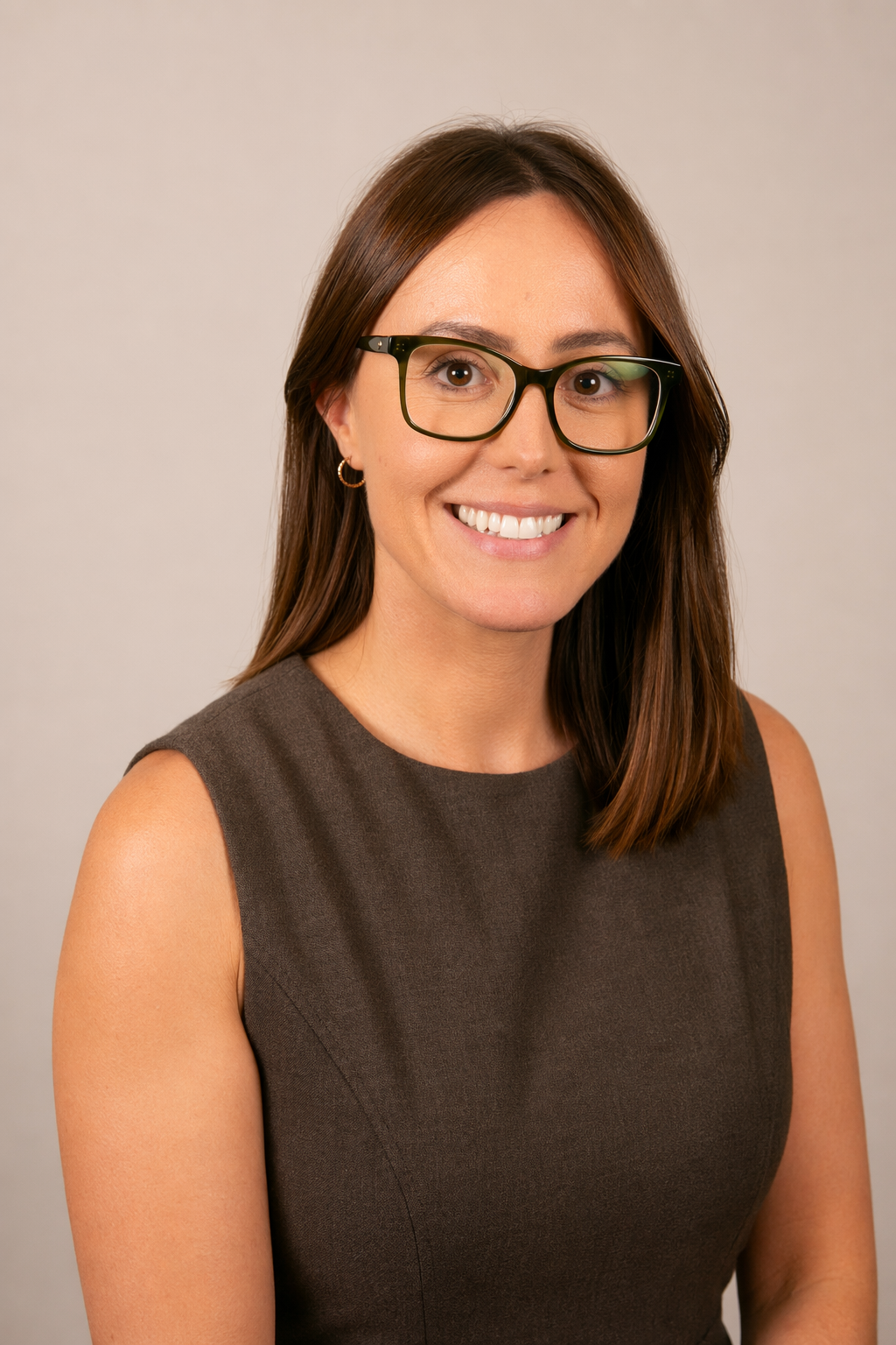 Laura Brown headshot.png